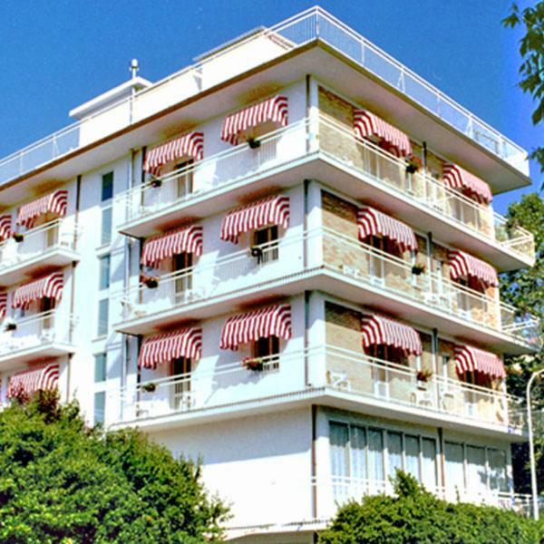Hotel Ville De Paris Riccione Exterior photo