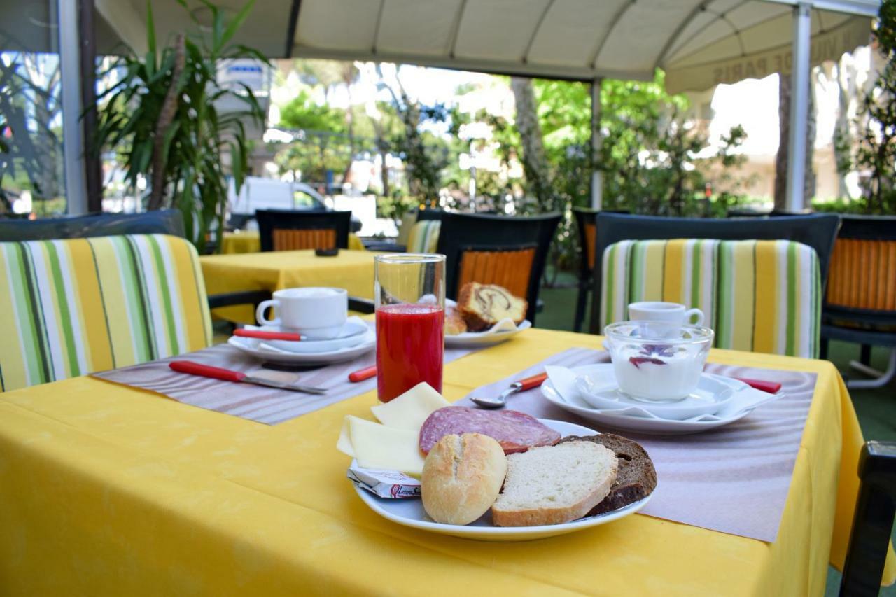 Hotel Ville De Paris Riccione Exterior photo